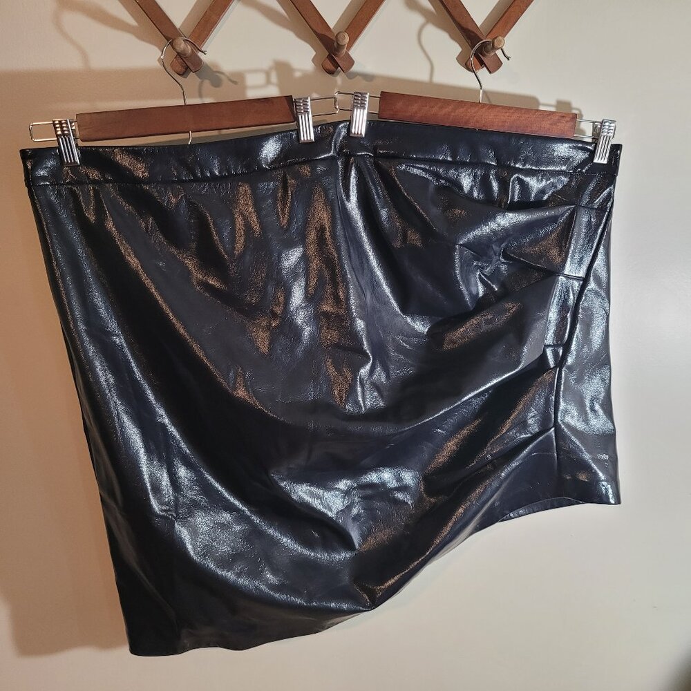 Eloquii Deep Purple Faux Leather Asymmetrical Skirt SZ 28